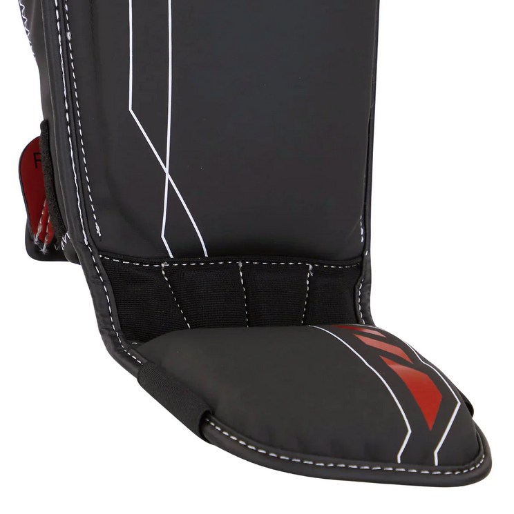 <tc>Century - Brave Shin Instep Guards</tc>